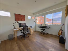 1245 N New Hampshire Avenue 4, Los Angeles CA 90029