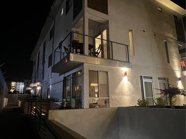 1245 N New Hampshire Avenue 4, Los Angeles CA 90029