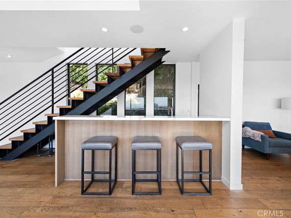 8179 Mannix Drive, Los Angeles CA 90046