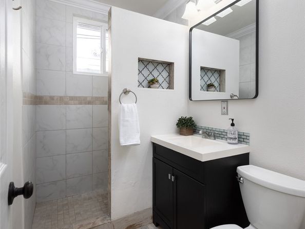 269 Cecil Place, Costa Mesa CA 92627