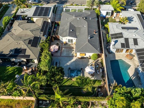 269 Cecil Place, Costa Mesa CA 92627