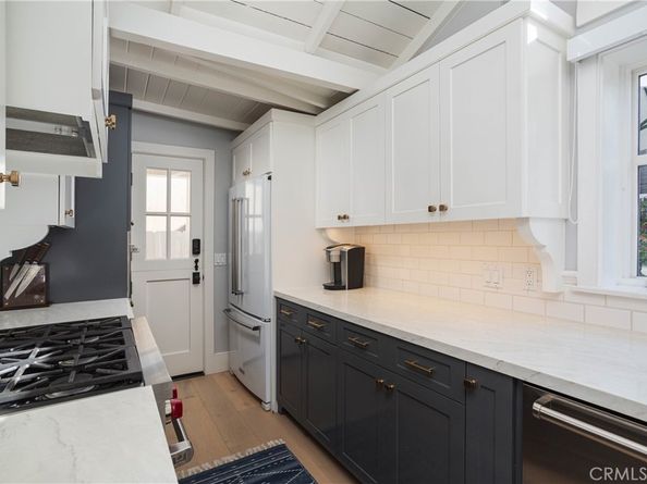 104 Onyx Avenue, Newport Beach CA 92662