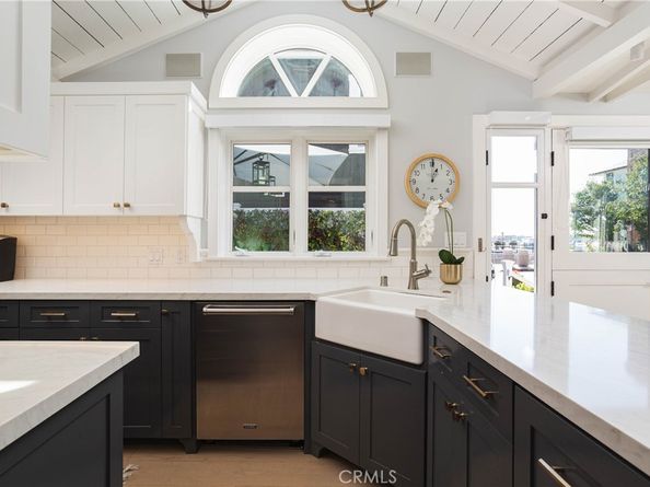 104 Onyx Avenue, Newport Beach CA 92662