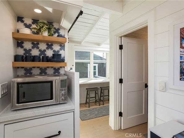 104 Onyx Avenue, Newport Beach CA 92662