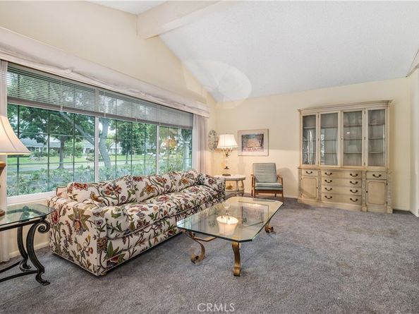 16 E Yale Loop 28, Irvine CA 92604