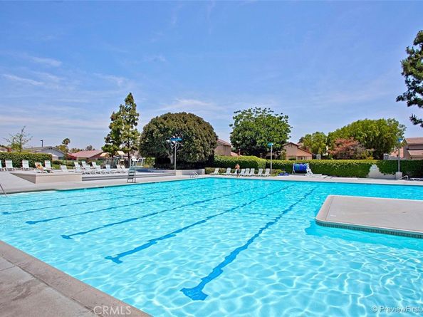 16 E Yale Loop 28, Irvine CA 92604