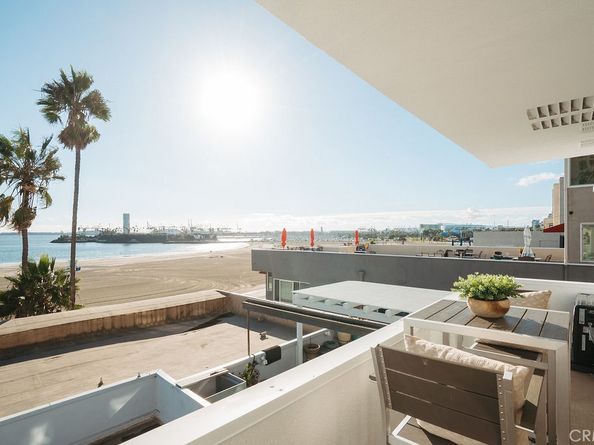1200 E Ocean 52, Long Beach CA 90802