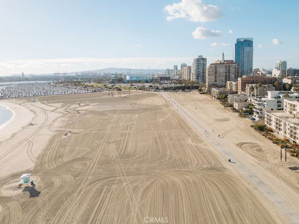 1200 E Ocean 52, Long Beach CA 90802