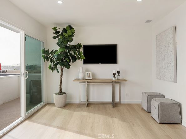 1200 E Ocean 52, Long Beach CA 90802