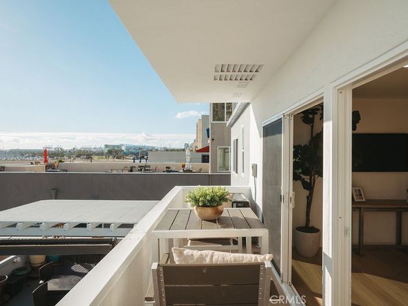 1200 E Ocean 52, Long Beach CA 90802