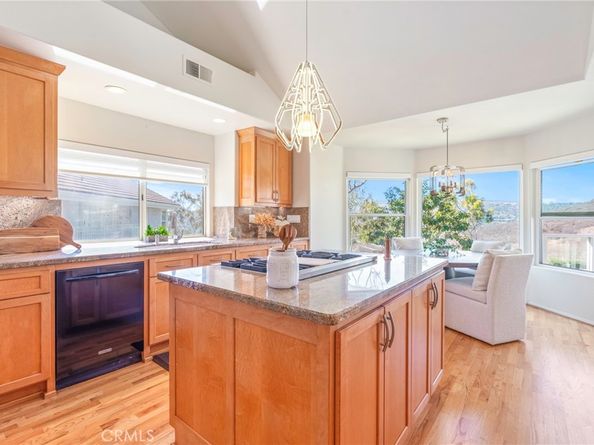 7 Altair 7, Irvine CA 92603