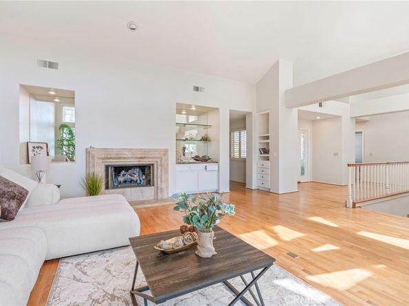 7 Altair 7, Irvine CA 92603