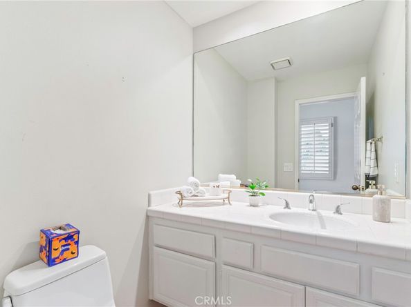 7 Altair 7, Irvine CA 92603