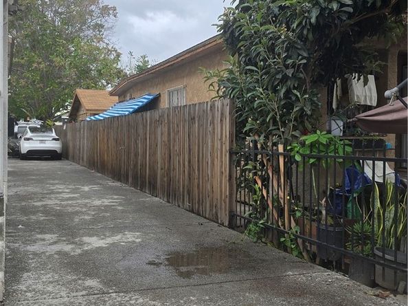 4314 Morgan, Los Angeles CA 90011