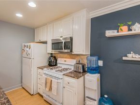 7045 Woodley Avenue 218, Van Nuys CA 91406