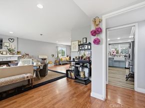 9533 Frankirst, North Hills CA 91343