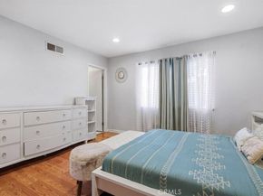 9533 Frankirst, North Hills CA 91343