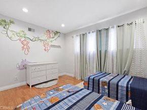 9533 Frankirst, North Hills CA 91343