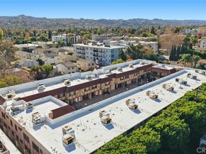 11127 La Maida 9, North Hollywood CA 91601