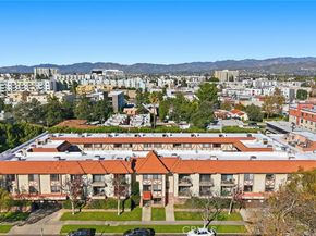 11127 La Maida 9, North Hollywood CA 91601