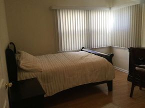 20957 Community, Canoga Park CA 91304