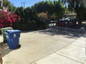 20957 Community, Canoga Park CA 91304