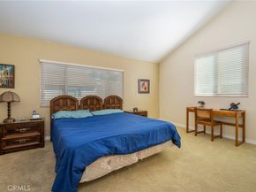 18319 Collins, Tarzana CA 91356