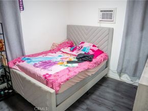 6941 Newcastle, Reseda CA 91335