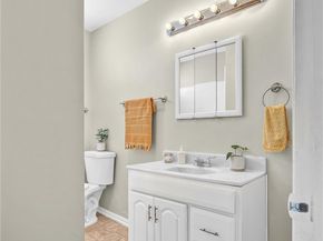 114 N Eucalyptus Avenue 7, Inglewood CA 90301