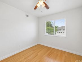 19231 Sherman Way 1, Reseda CA 91335