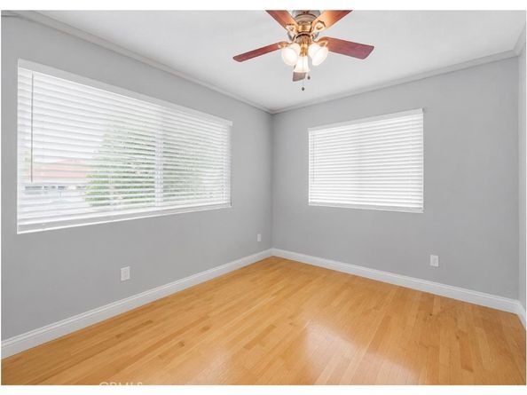 19231 Sherman Way 1, Reseda CA 91335