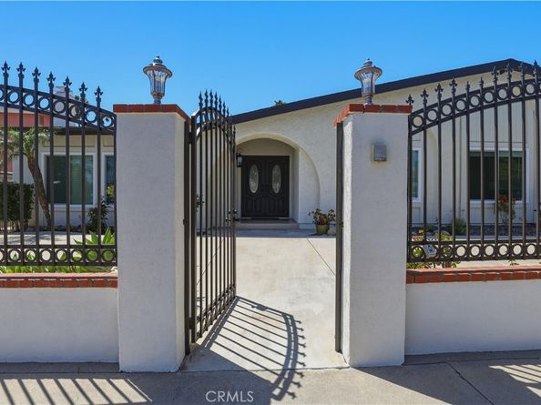 9521 Yolanda, Northridge CA 91324