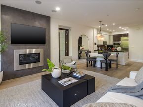 1318 Roxbury S 210, Los Angeles CA 90035