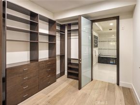 1318 Roxbury S 210, Los Angeles CA 90035