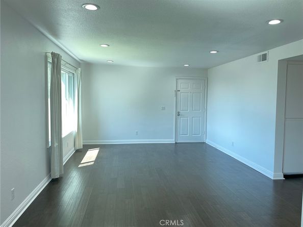 830 N Dalton Avenue 210, Azusa CA 91702