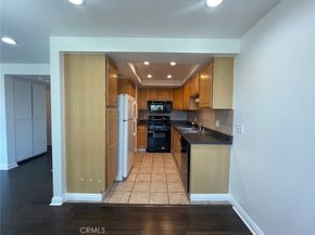 830 N Dalton Avenue 210, Azusa CA 91702