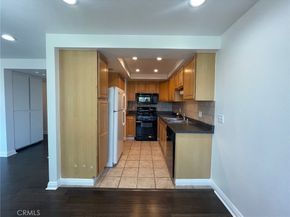 830 N Dalton Avenue 210, Azusa CA 91702