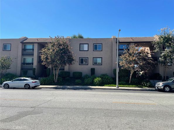 830 N Dalton Avenue 210, Azusa CA 91702