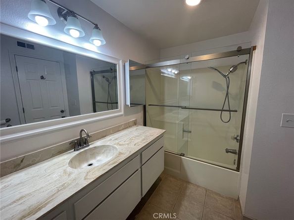 830 N Dalton Avenue 210, Azusa CA 91702