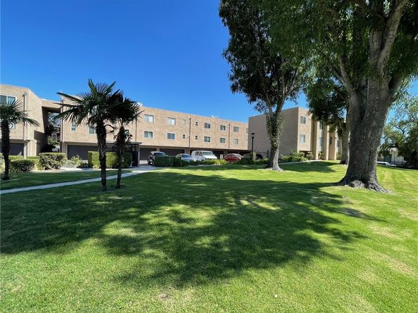 830 N Dalton Avenue 210, Azusa CA 91702