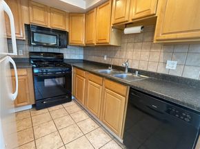 830 N Dalton Avenue 210, Azusa CA 91702