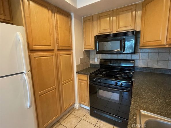 830 N Dalton Avenue 210, Azusa CA 91702