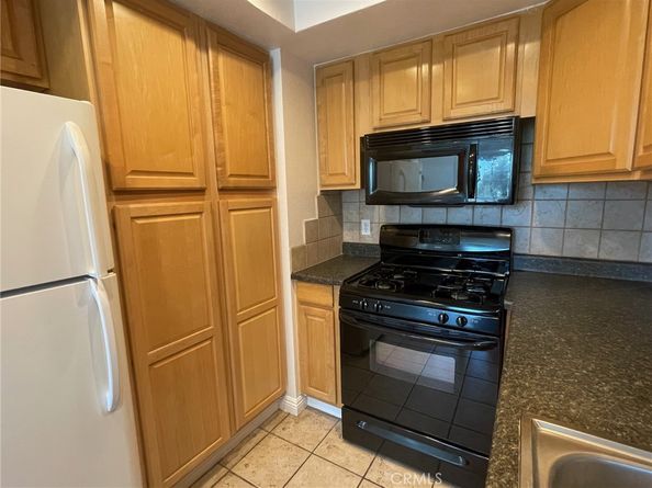 830 N Dalton Avenue 210, Azusa CA 91702