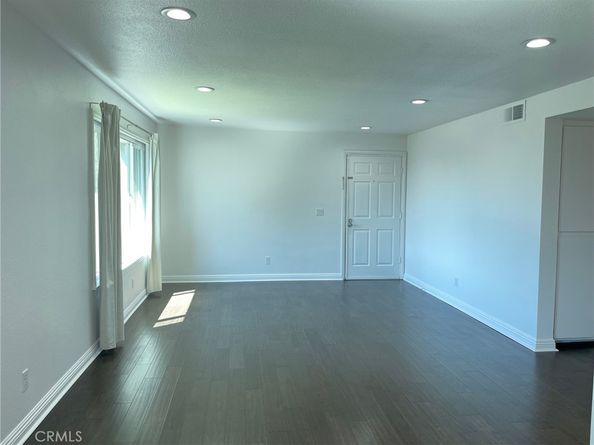 830 N Dalton Avenue 210, Azusa CA 91702