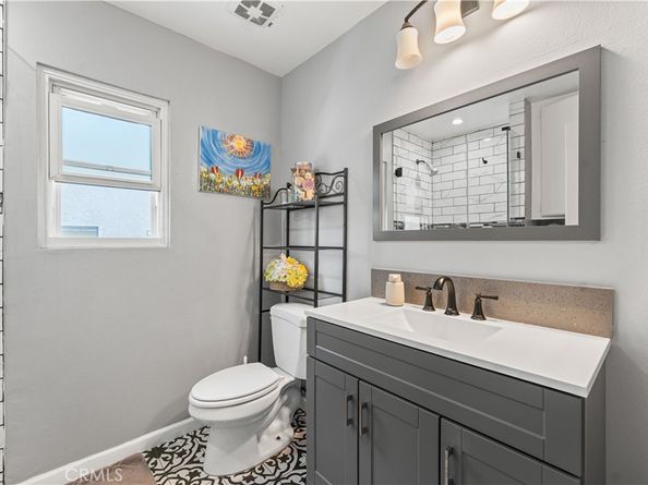 12331 Carl Street, Pacoima CA 91331