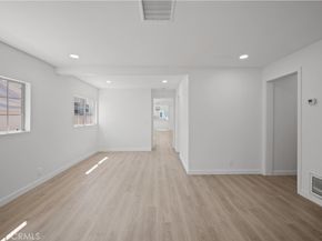 7445 Balcom Avenue, Reseda CA 91335
