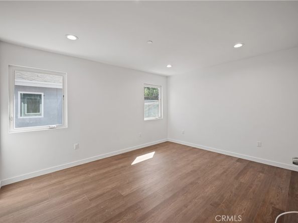 7445 Balcom Avenue, Reseda CA 91335
