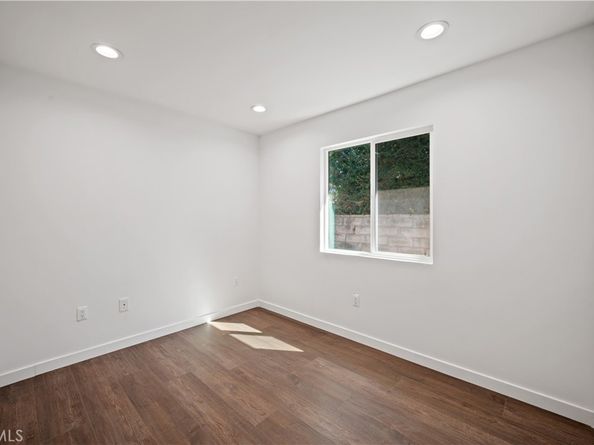 7445 Balcom Avenue, Reseda CA 91335