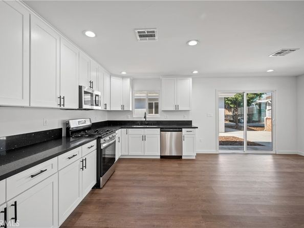 7445 Balcom Avenue, Reseda CA 91335