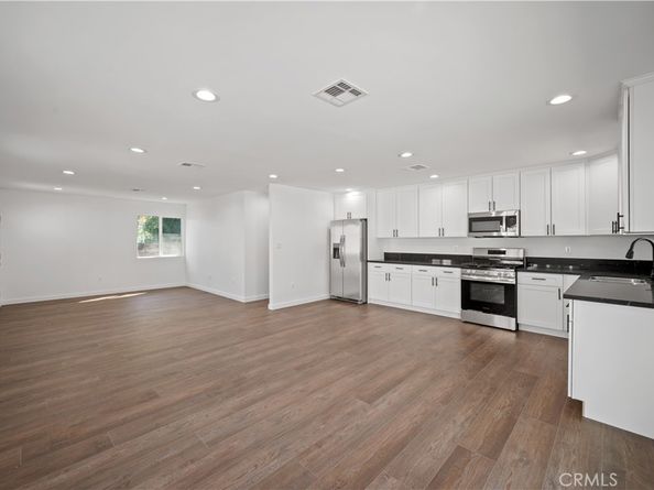 7445 Balcom Avenue, Reseda CA 91335